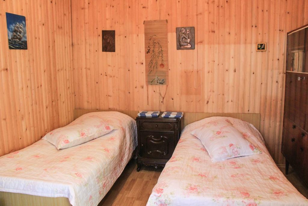 Dodo Japaridze Guesthouse Mestia Rum bild